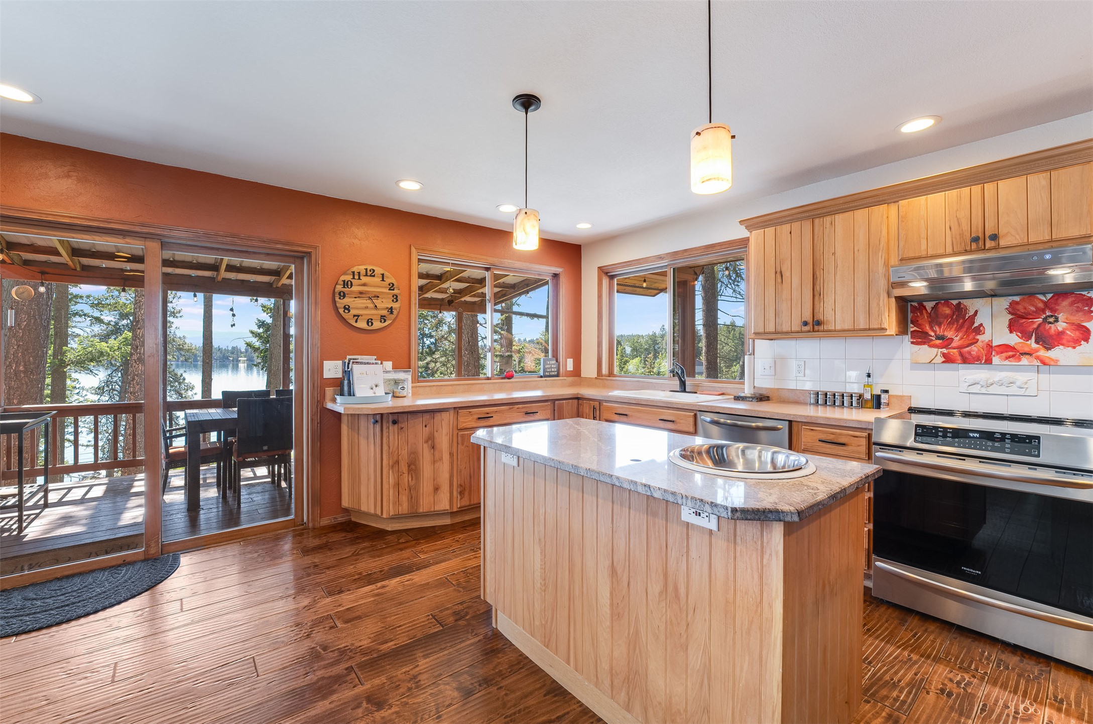 Bigfork, Montana 59911, United States, 5 Bedrooms Bedrooms, ,4 BathroomsBathrooms,Residential,Active,147438