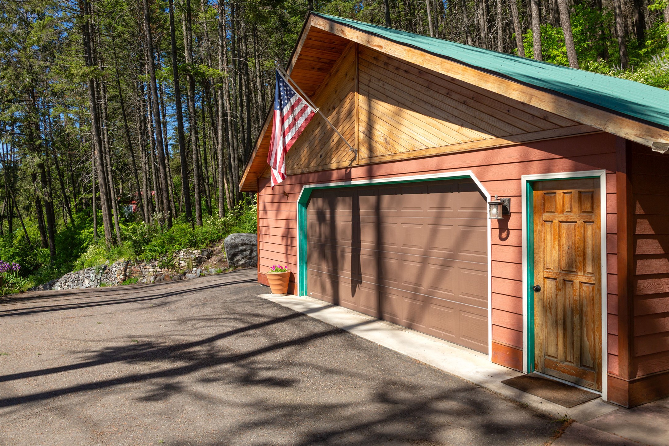 Bigfork, Montana 59911, United States, 5 Bedrooms Bedrooms, ,4 BathroomsBathrooms,Residential,Active,147438