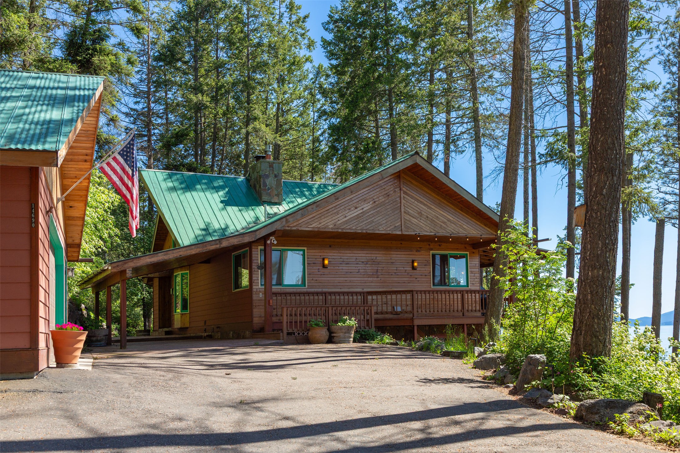 Bigfork, Montana 59911, United States, 5 Bedrooms Bedrooms, ,4 BathroomsBathrooms,Residential,Active,147438