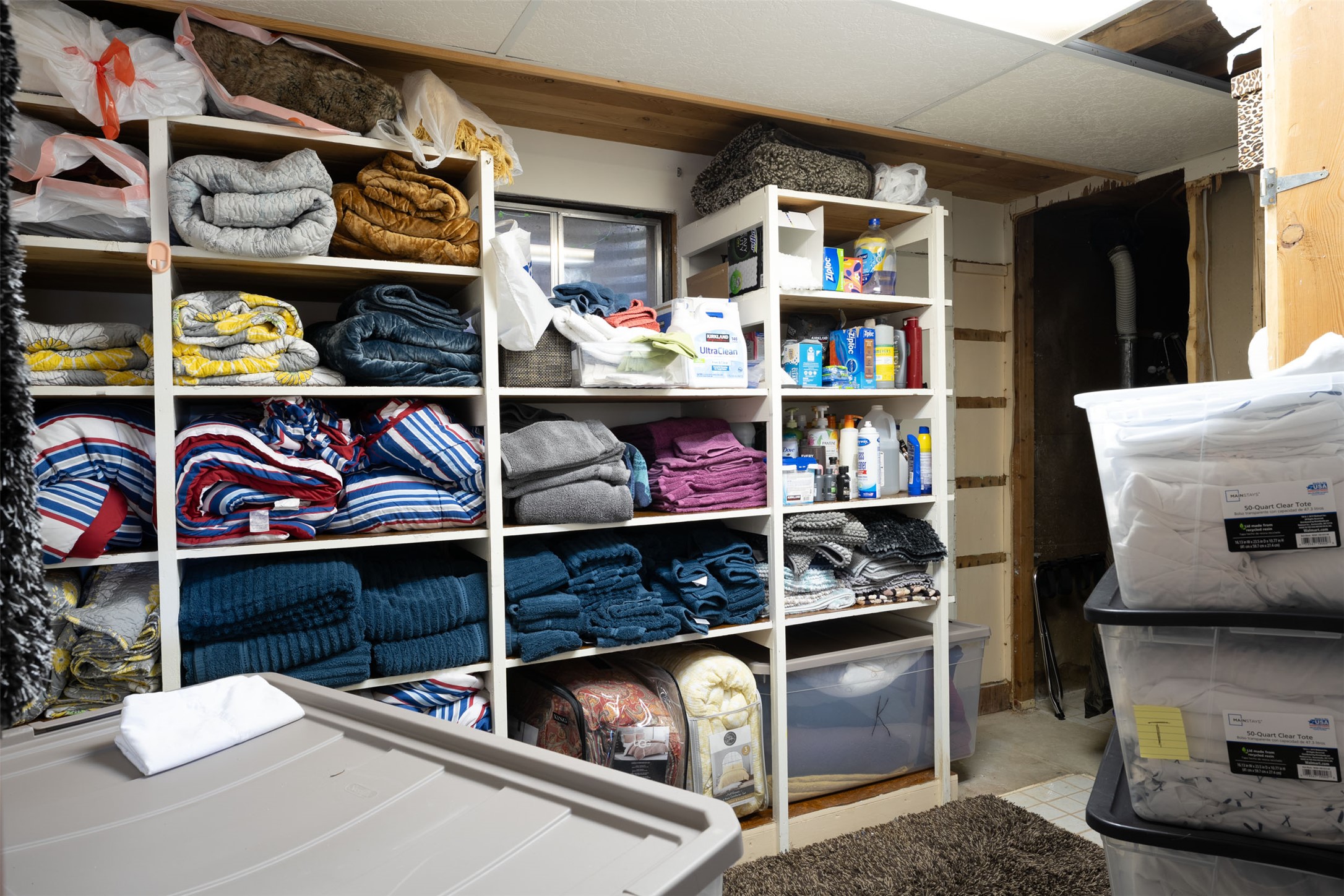 Bigfork, Montana 59911, United States, 5 Bedrooms Bedrooms, ,4 BathroomsBathrooms,Residential,Active,147438