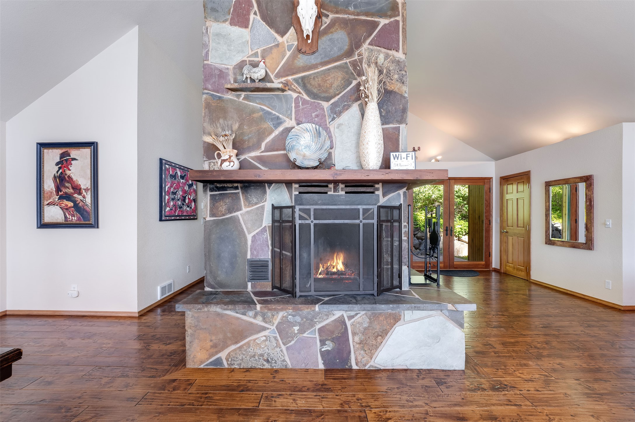 Bigfork, Montana 59911, United States, 5 Bedrooms Bedrooms, ,4 BathroomsBathrooms,Residential,Active,147438