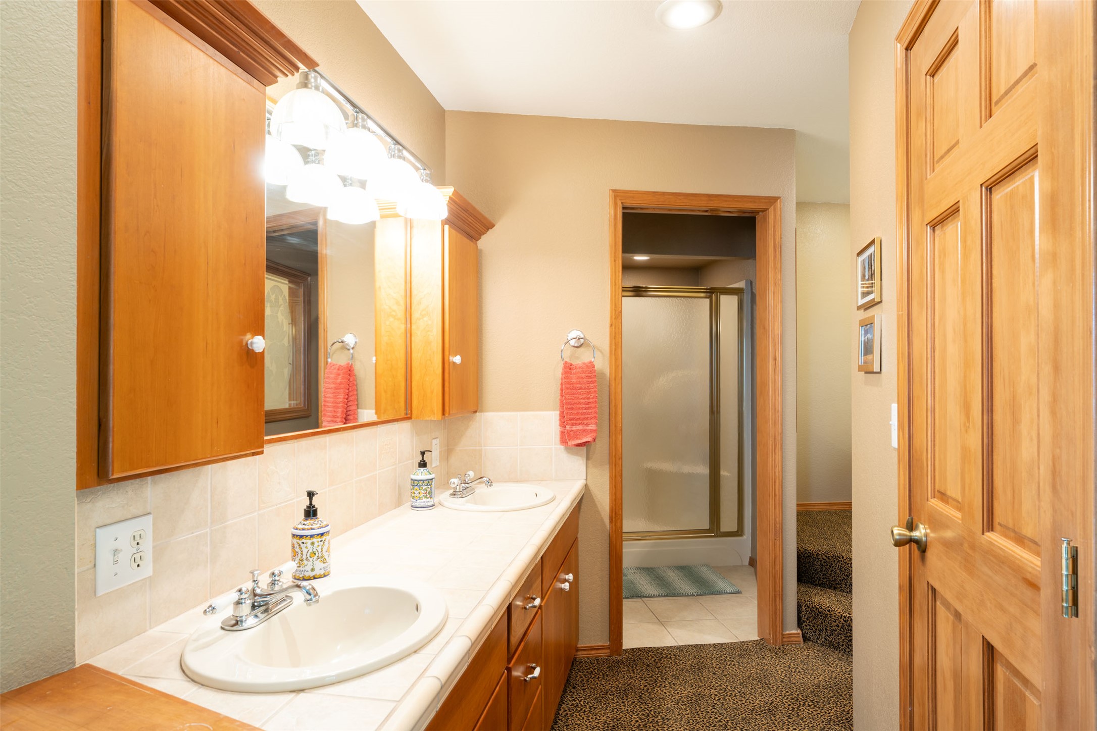 Bigfork, Montana 59911, United States, 5 Bedrooms Bedrooms, ,4 BathroomsBathrooms,Residential,Active,147438