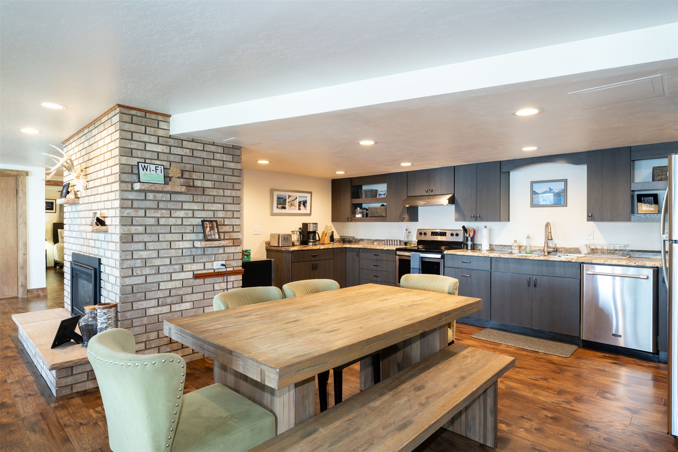 Bigfork, Montana 59911, United States, 5 Bedrooms Bedrooms, ,4 BathroomsBathrooms,Residential,Active,147438