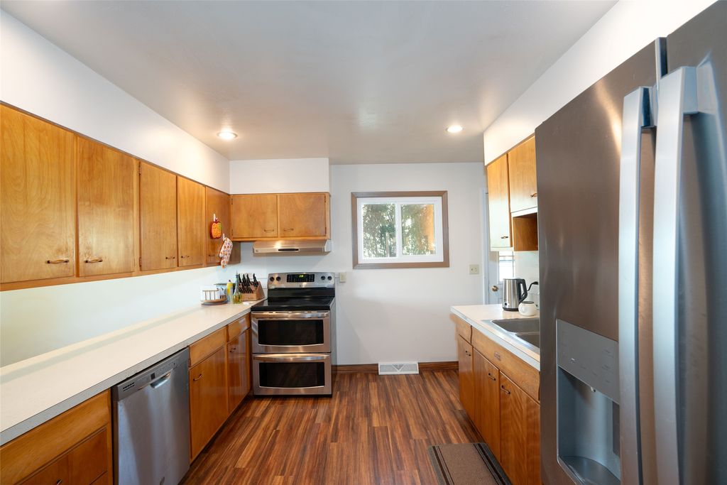 Photo of 1125 9th Avenue, Havre, MT 59501 (MLS # 30066249)