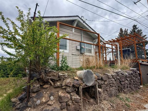 Tiny photo for 618 W Platinum Street, Butte, MT 59701 (MLS # 30071207)