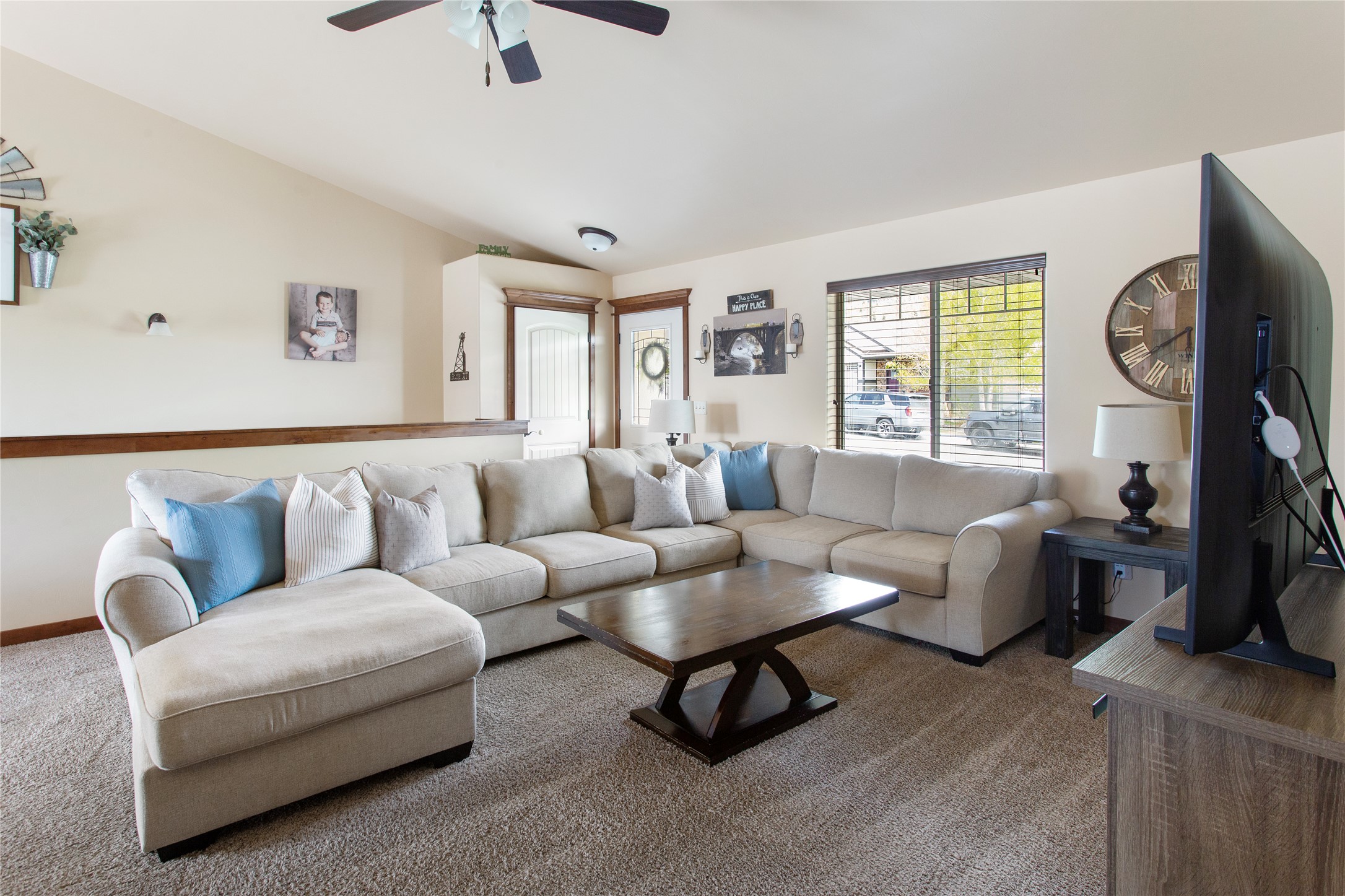 Butte, Montana 59701, United States, 5 Bedrooms Bedrooms, ,3 BathroomsBathrooms,Residential,Active,136738