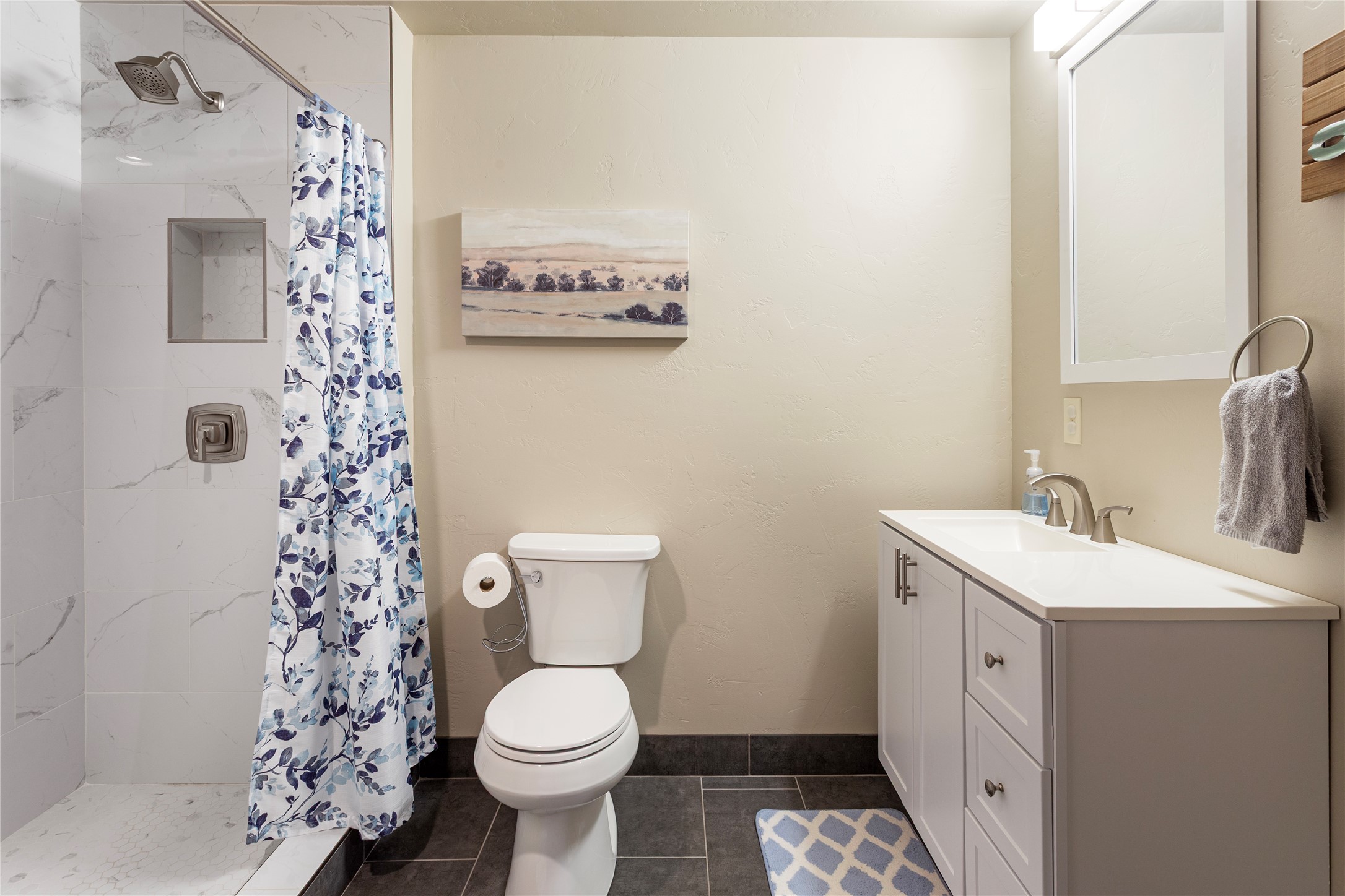 Butte, Montana 59701, United States, 5 Bedrooms Bedrooms, ,3 BathroomsBathrooms,Residential,Active,136738