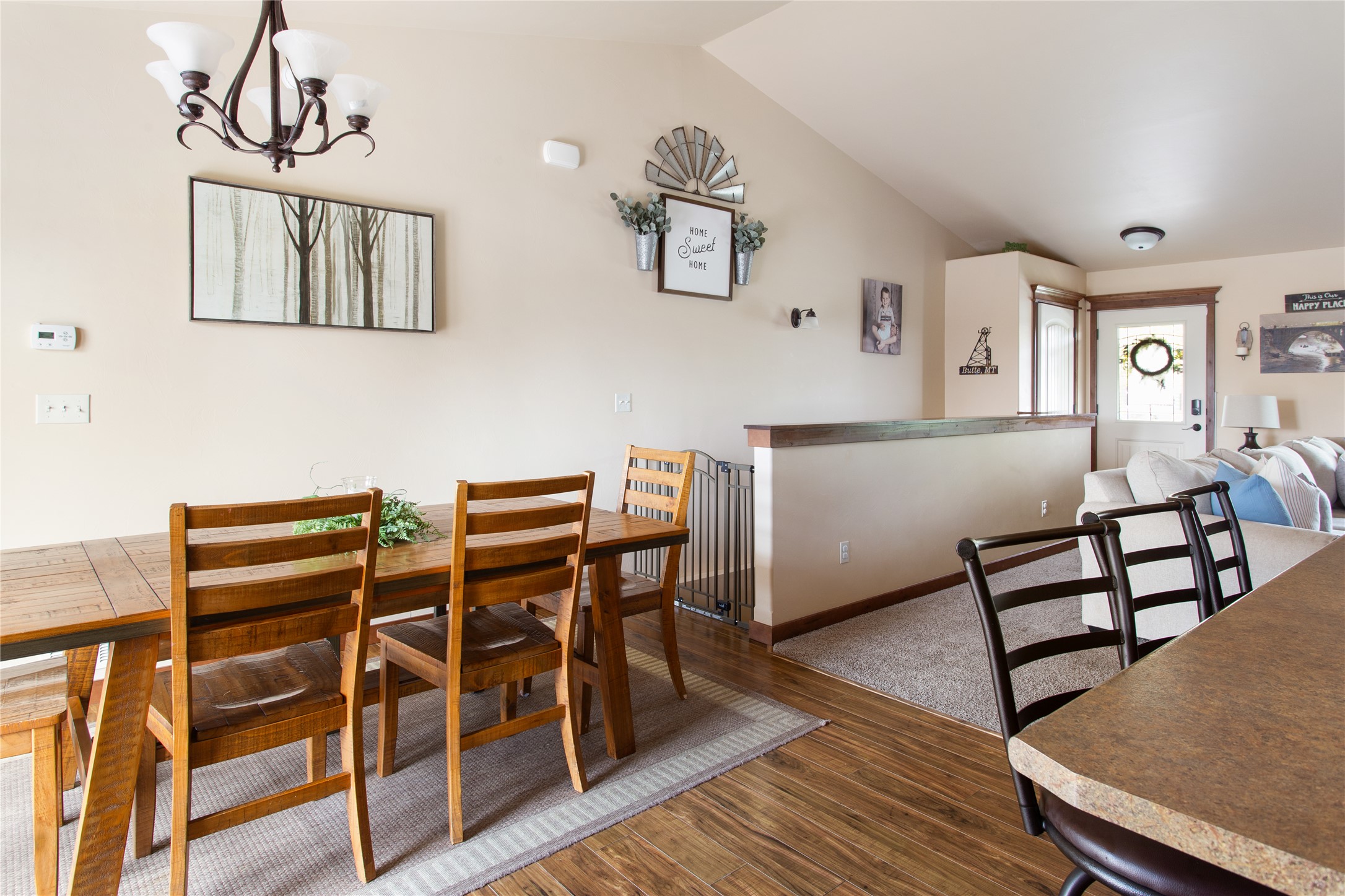 Butte, Montana 59701, United States, 5 Bedrooms Bedrooms, ,3 BathroomsBathrooms,Residential,Active,136738