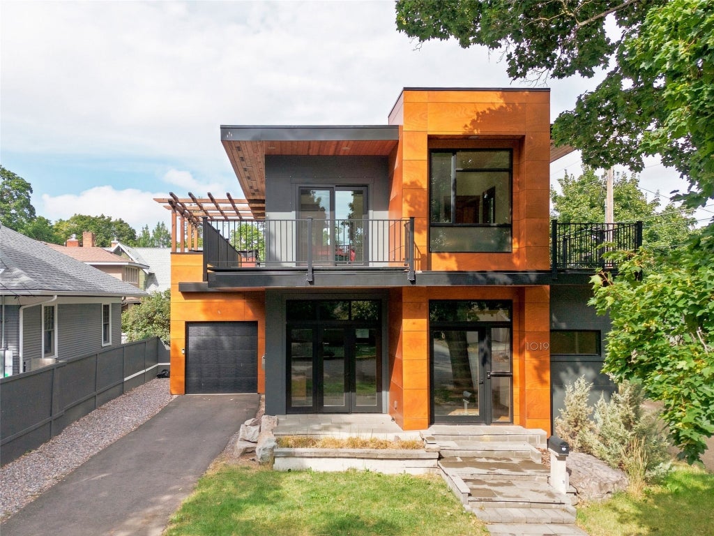 Photo of 1019 Hilda Avenue, Missoula, MT 59801 (MLS # 30076976)