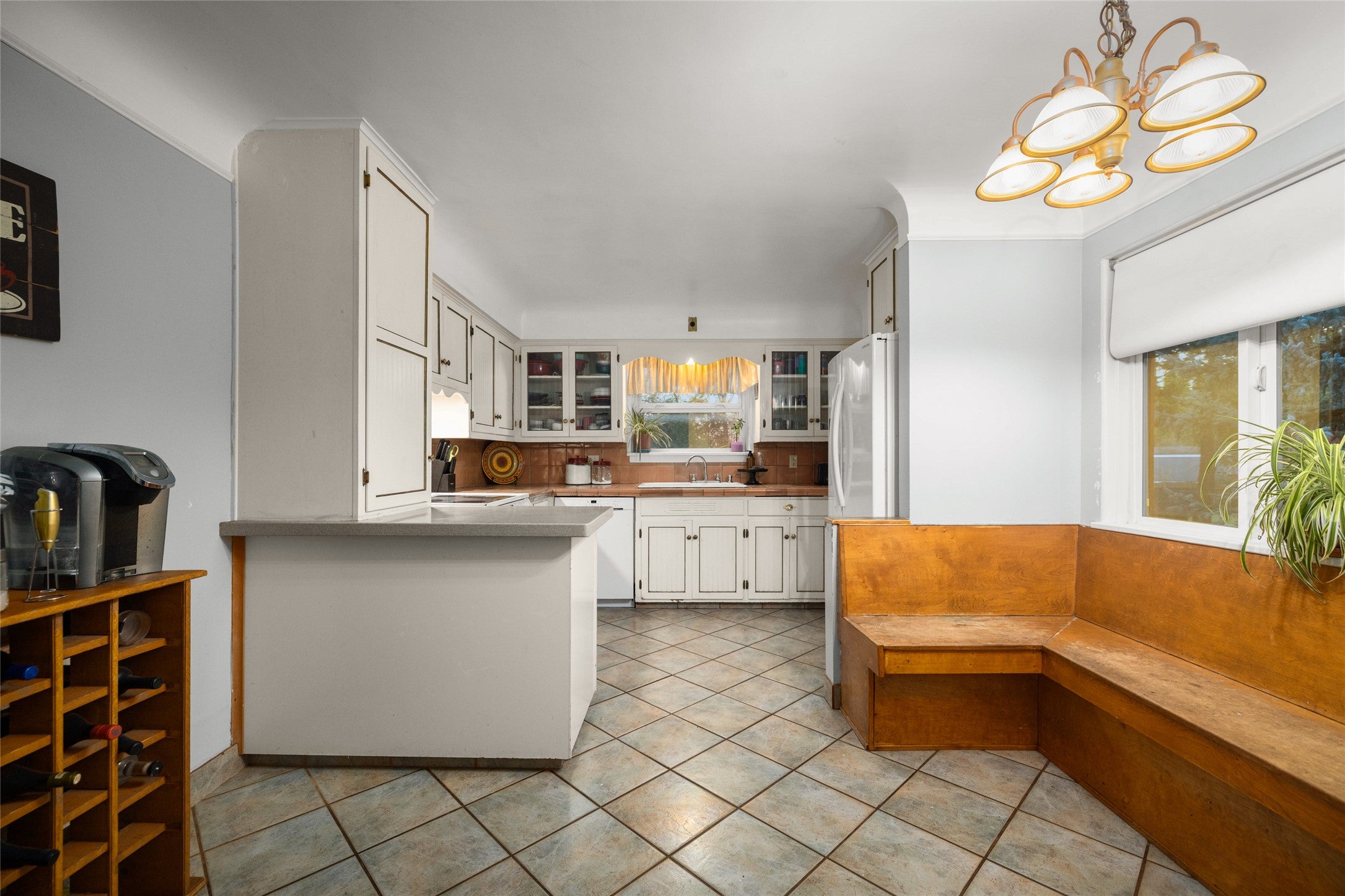 728 Addison Square