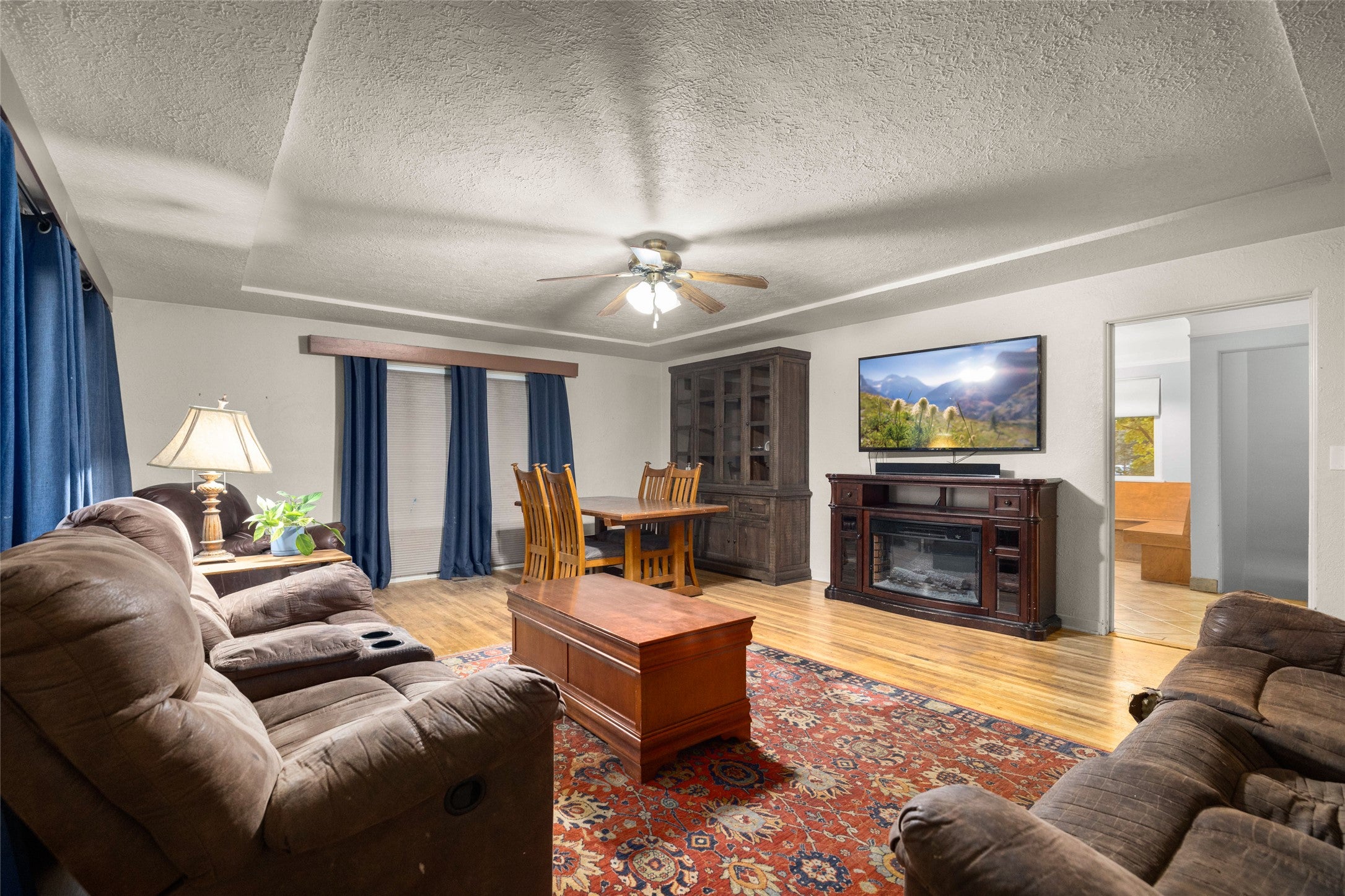 728 Addison Square