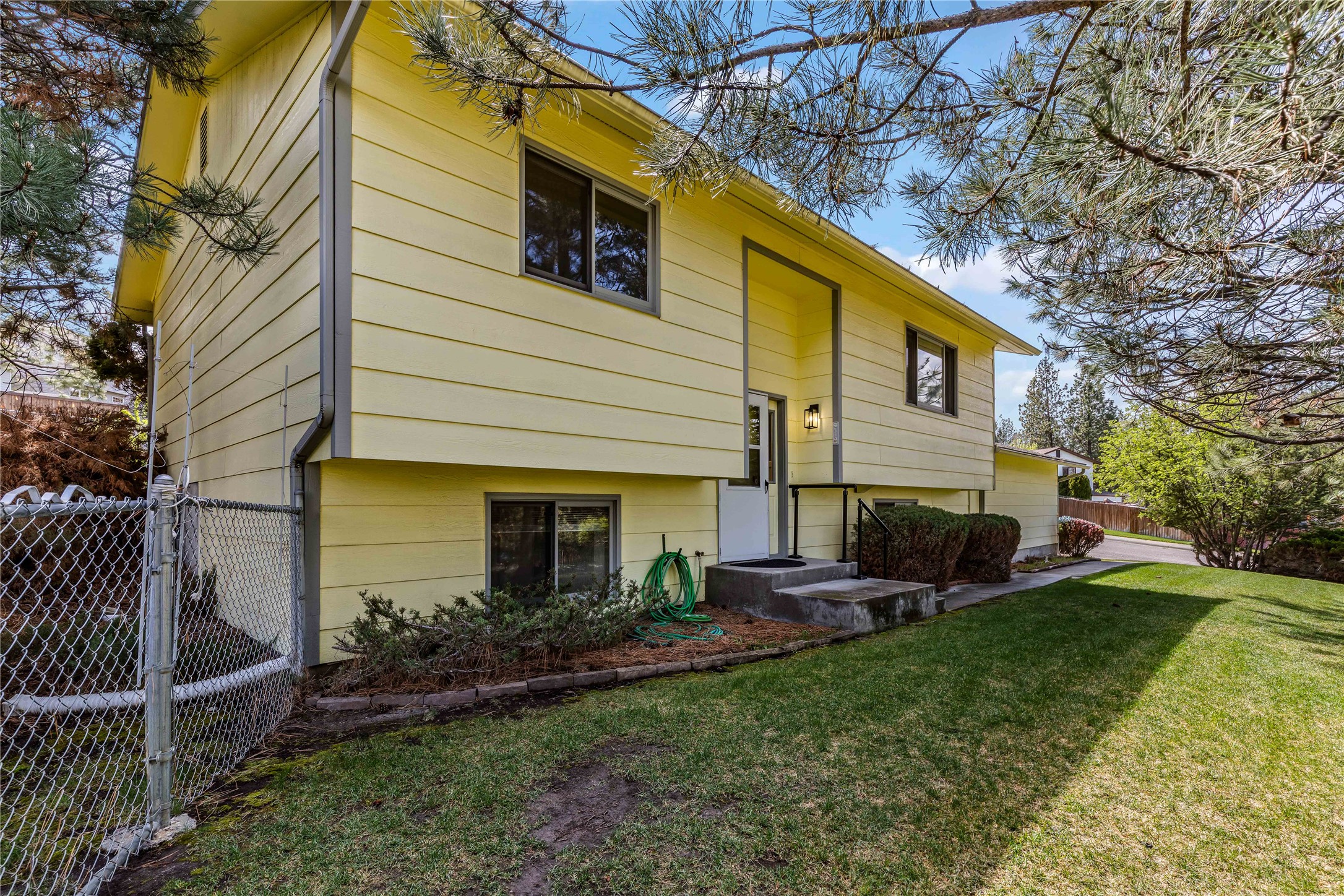 2804 Highwood Drive
