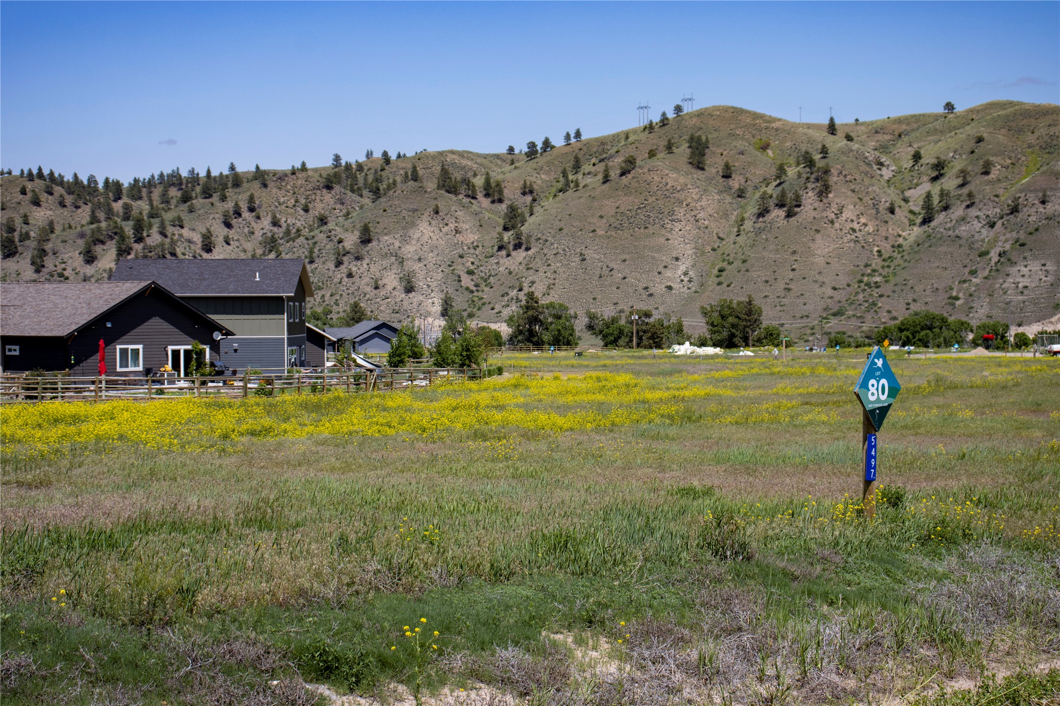 5497 Fireweed Loop
