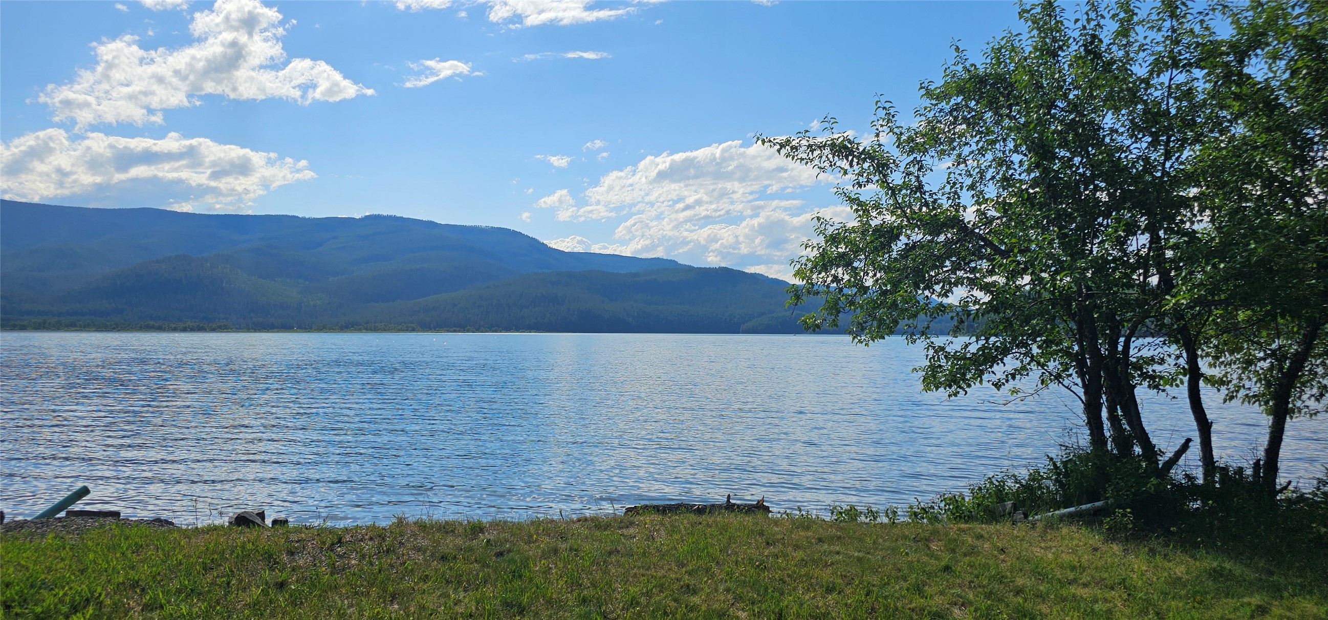 Bigfork, Montana 59911, United States, 4 Bedrooms Bedrooms, ,2 BathroomsBathrooms,Residential,Pending,154381