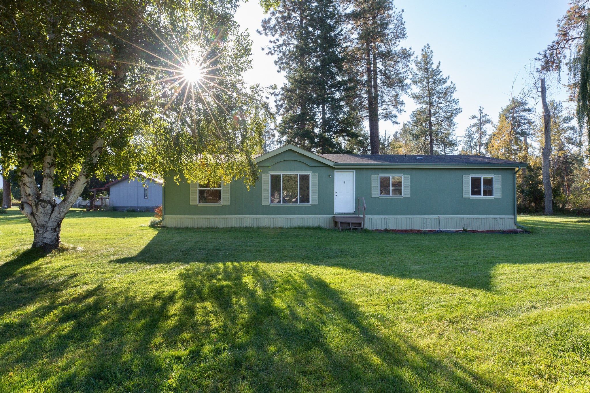 10011 Gateway Road 23