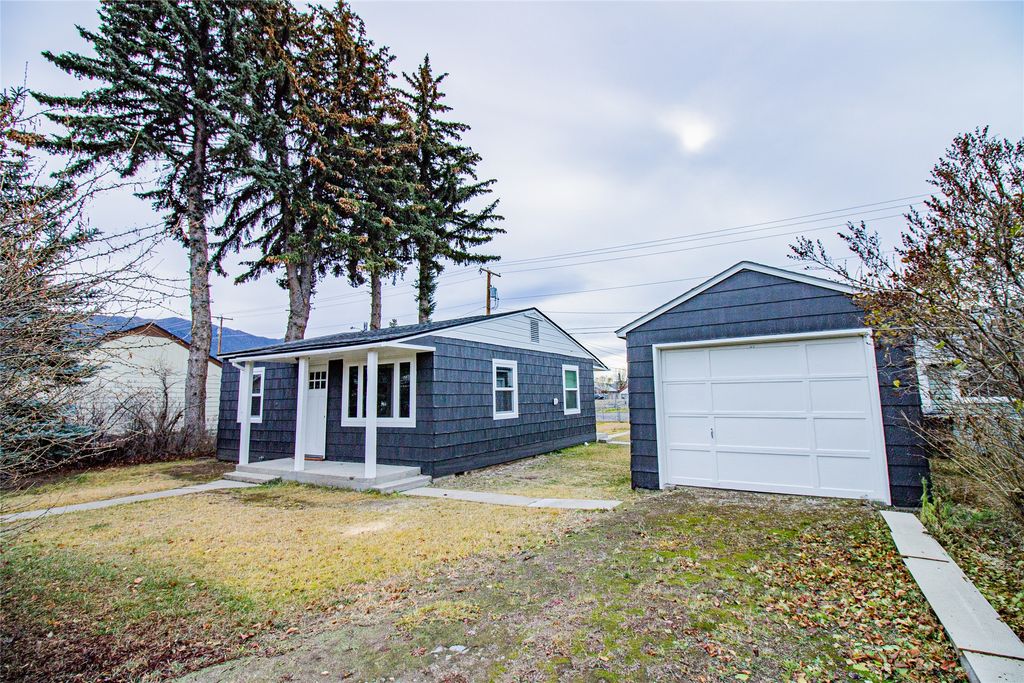 Photo of 2410 Walnut Street, Butte, MT 59701 (MLS # 30060915)
