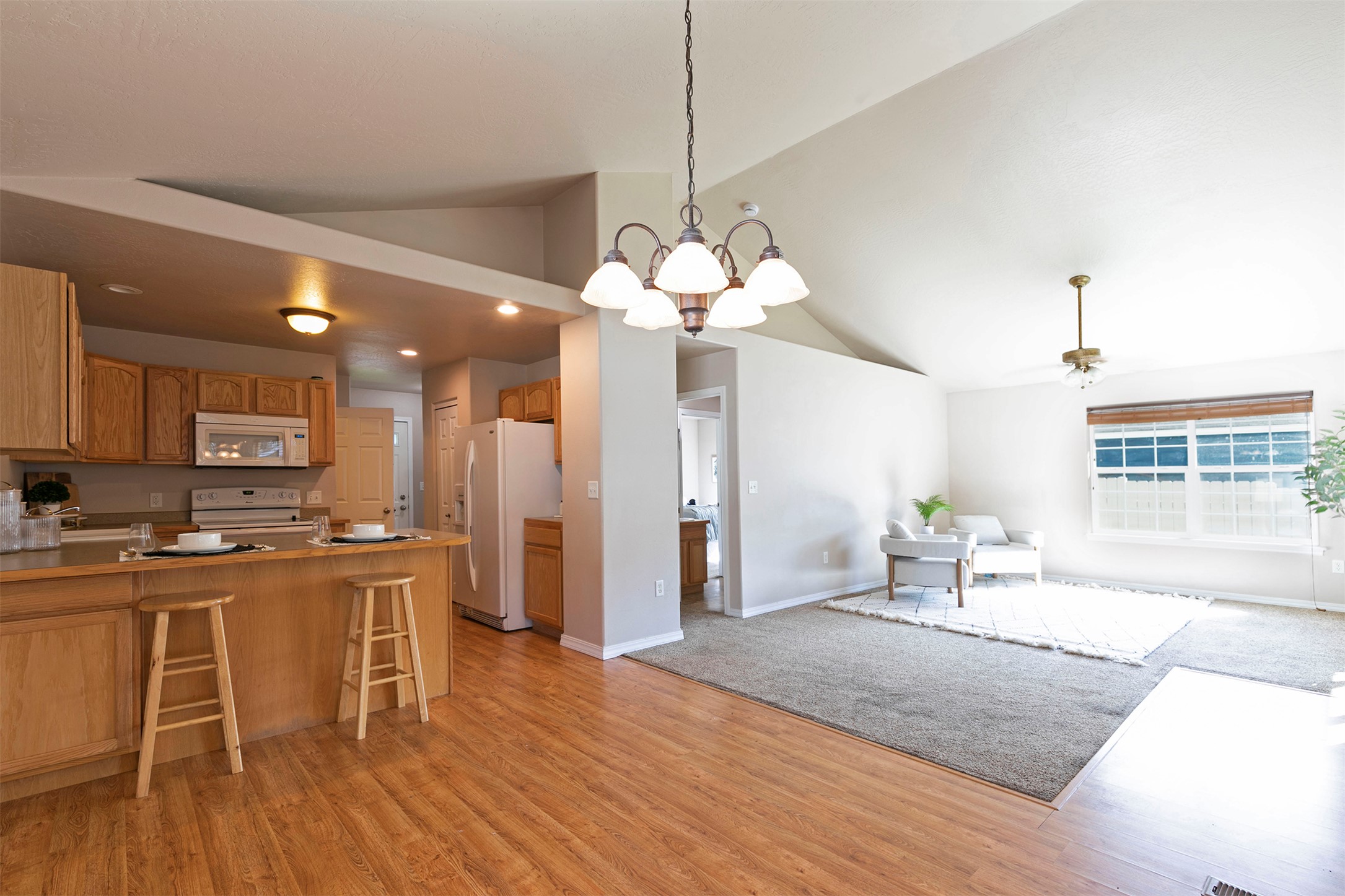 Missoula, Montana 59802, United States, 4 Bedrooms Bedrooms, ,2 BathroomsBathrooms,Residential,Active,195104