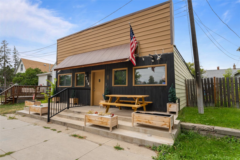 Photo of 718 13th Street N, Great Falls, MT 59401 (MLS # 30078015)