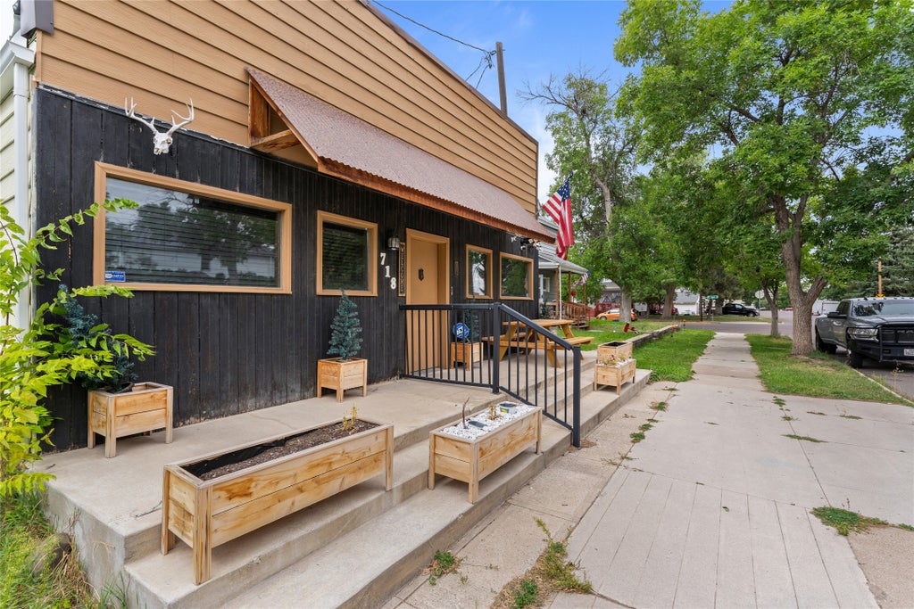 Photo of 718 13th Street N, Great Falls, MT 59401 (MLS # 30078015)