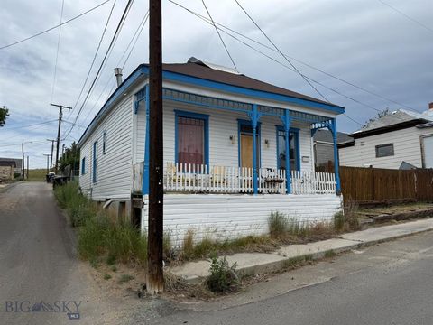 Photo of 605 Caledonia Street, Butte, MT 59701 (MLS # 30053468)