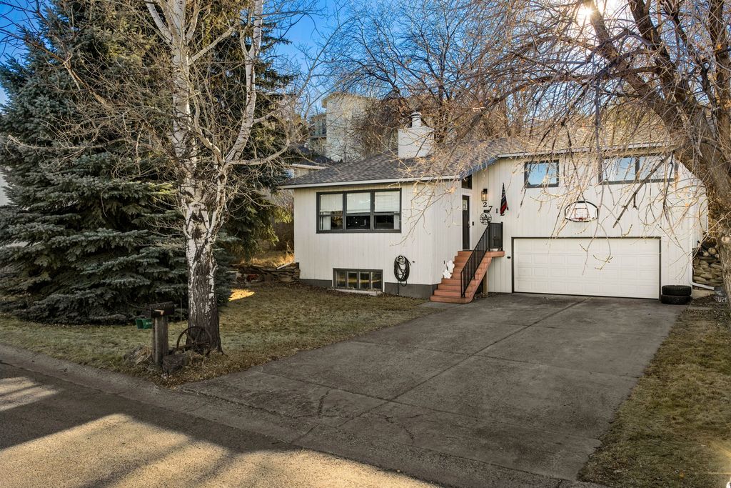 Photo of 2712 Fern Drive, Great Falls, MT 59404 (MLS # 30064034)