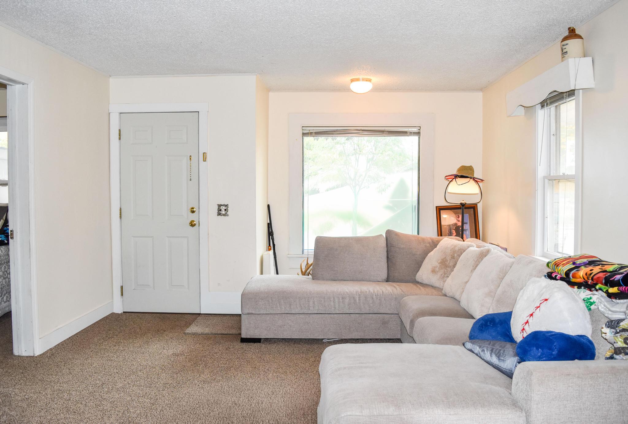 414 & 414 1/2 Buchanan Street SW