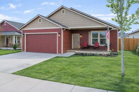 Photo of 161 Honeysuckle Lane, Hamilton, MT 59840 (MLS # 30067206)