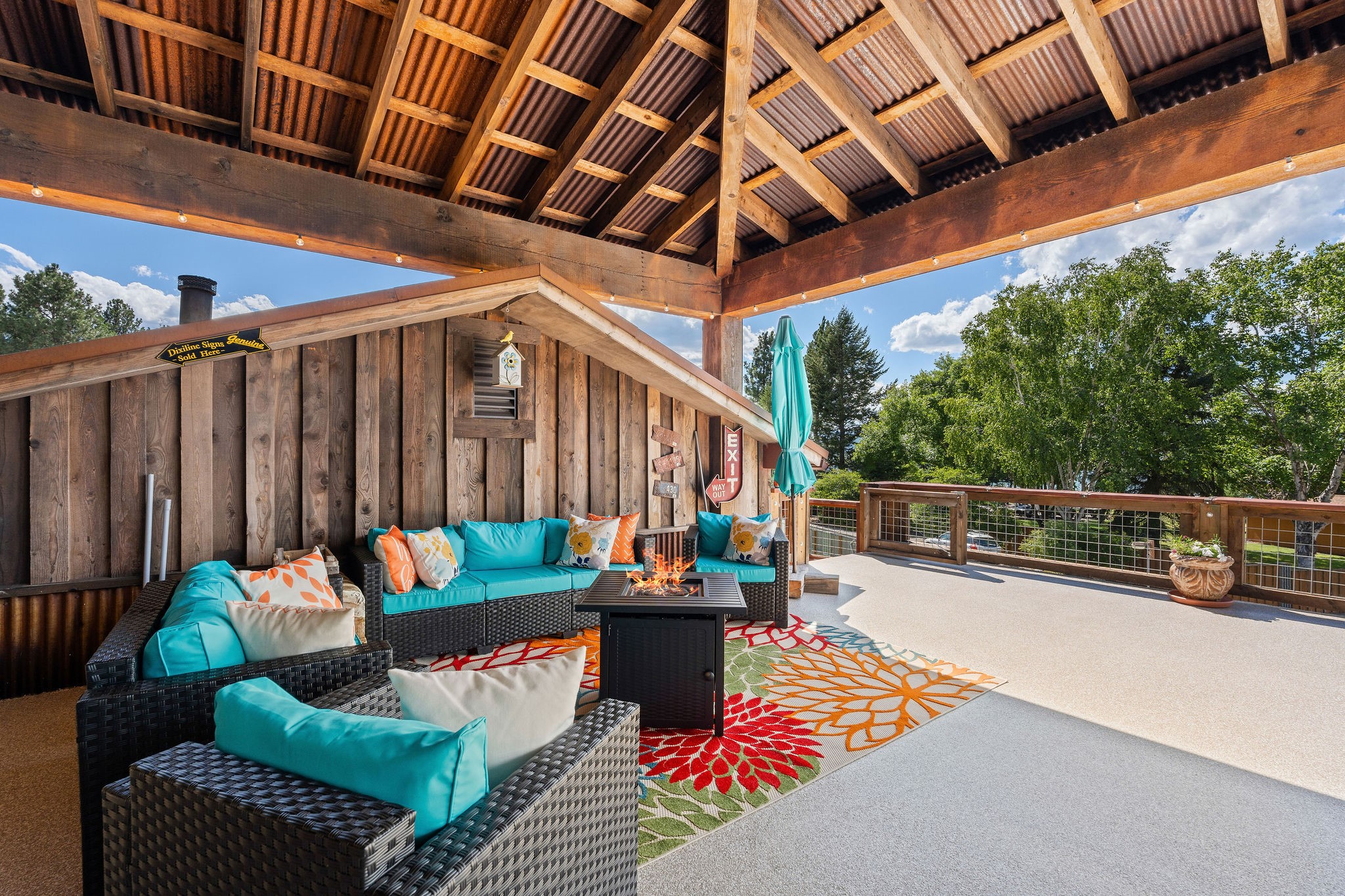 15286 Woods Bay Point Road