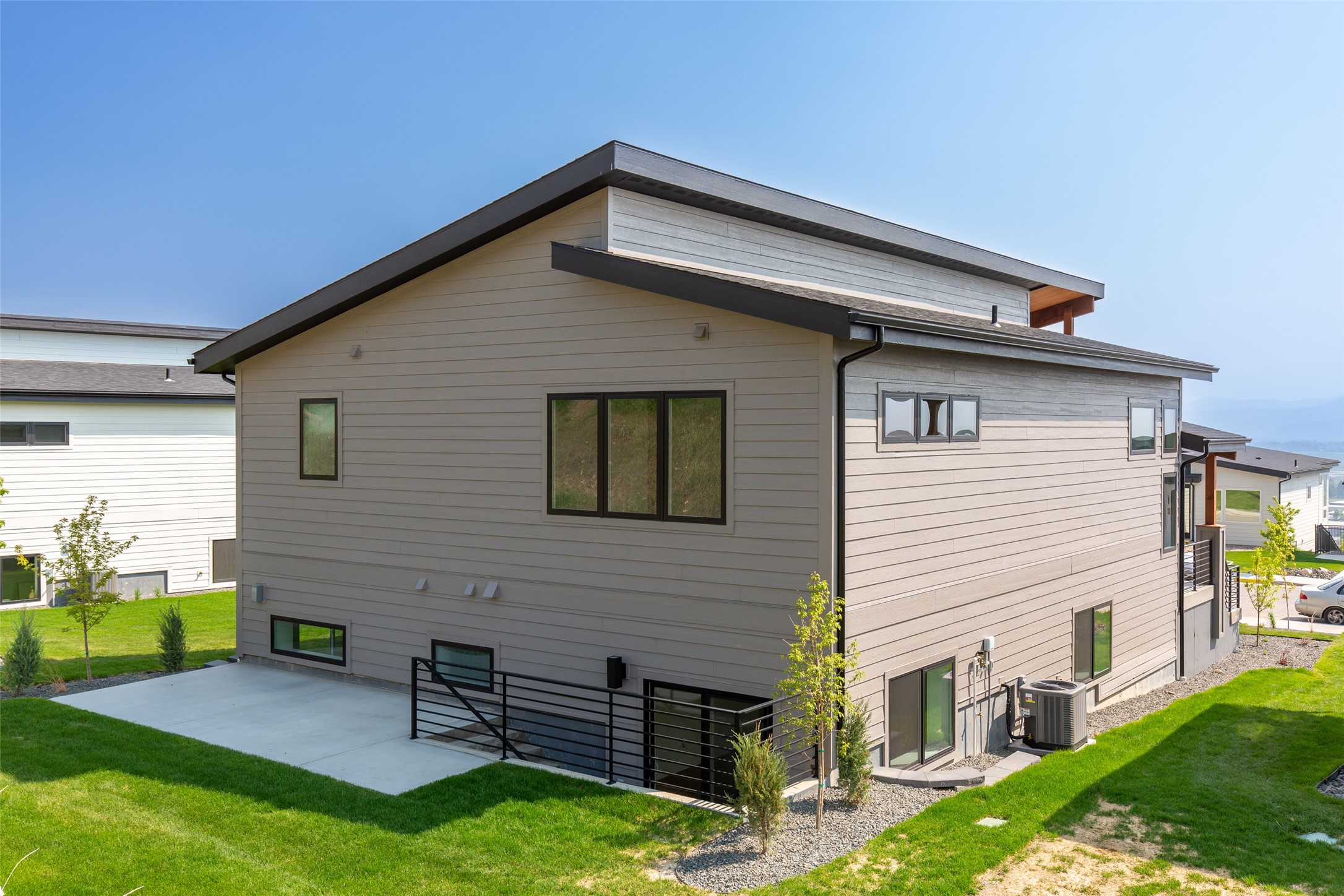 Missoula, Montana 59808, United States, 3 Bedrooms Bedrooms, ,3 BathroomsBathrooms,Residential,Pending,72835