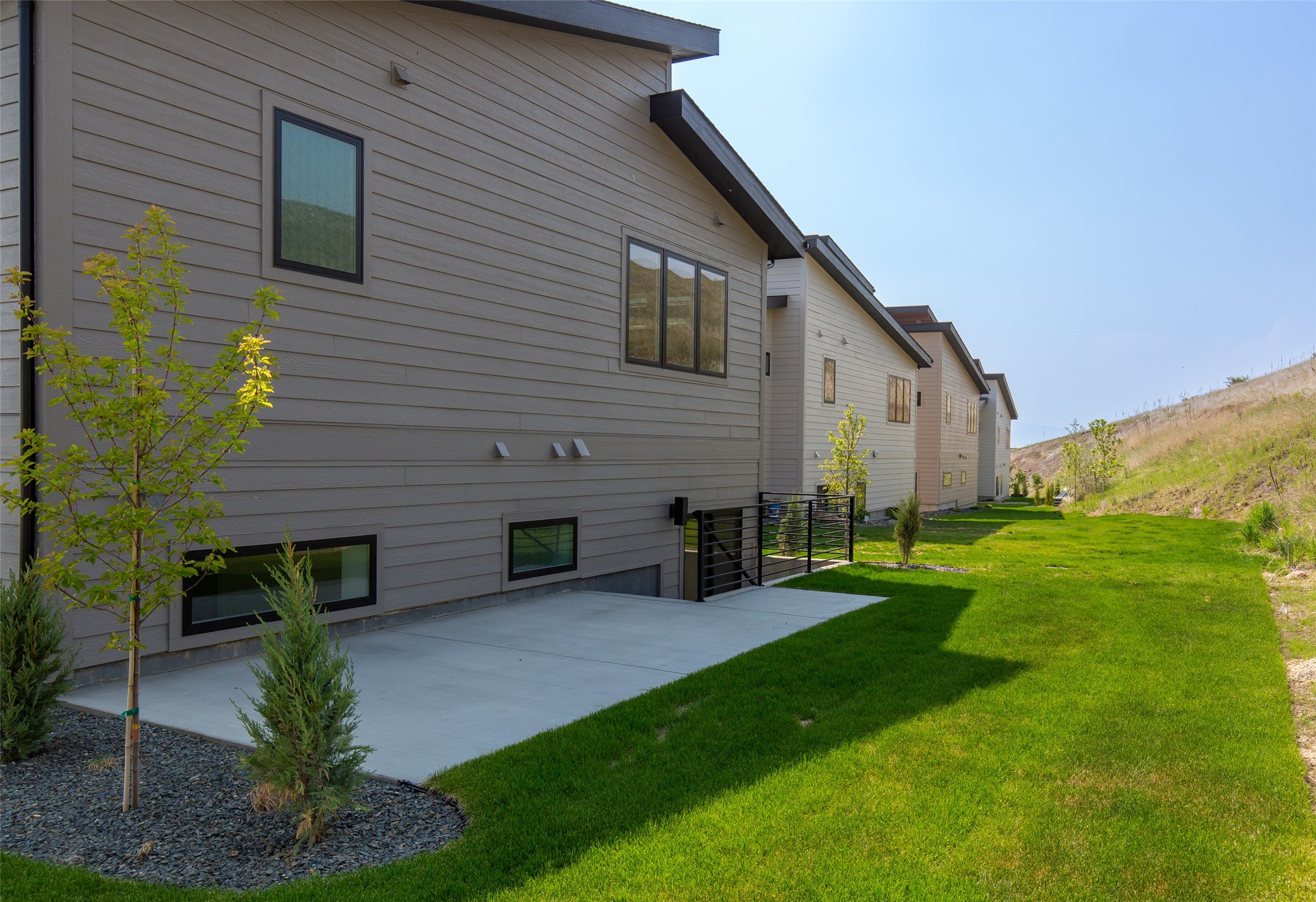 Missoula, Montana 59808, United States, 3 Bedrooms Bedrooms, ,3 BathroomsBathrooms,Residential,Pending,72835