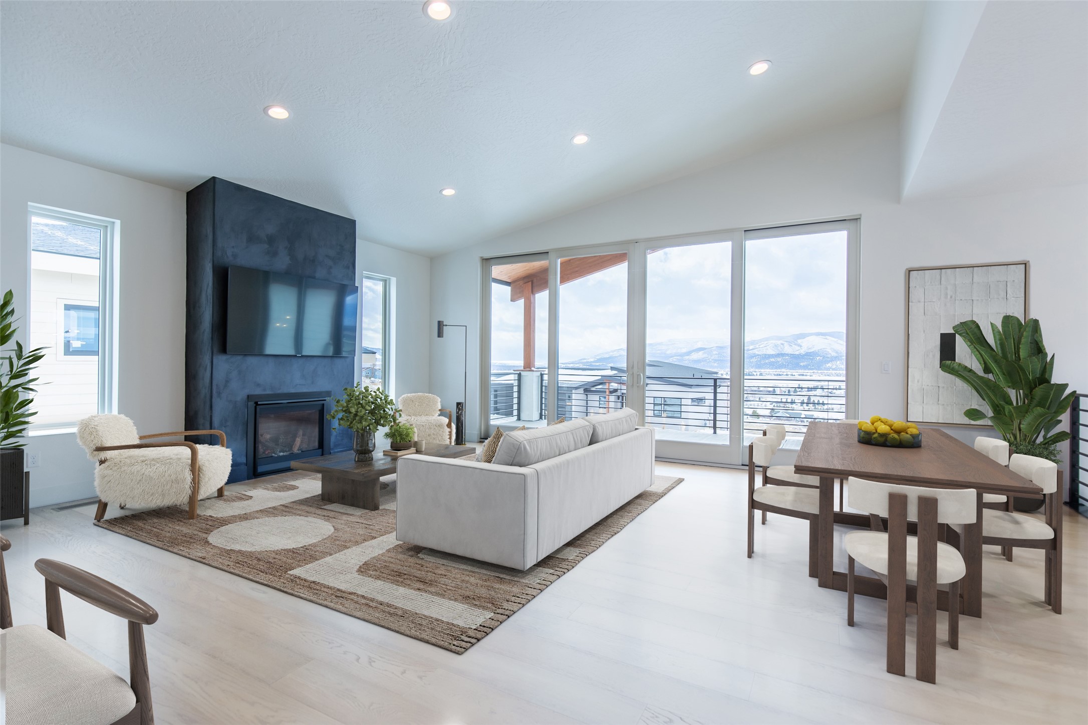 Missoula, Montana 59808, United States, 3 Bedrooms Bedrooms, ,3 BathroomsBathrooms,Residential,Pending,72835