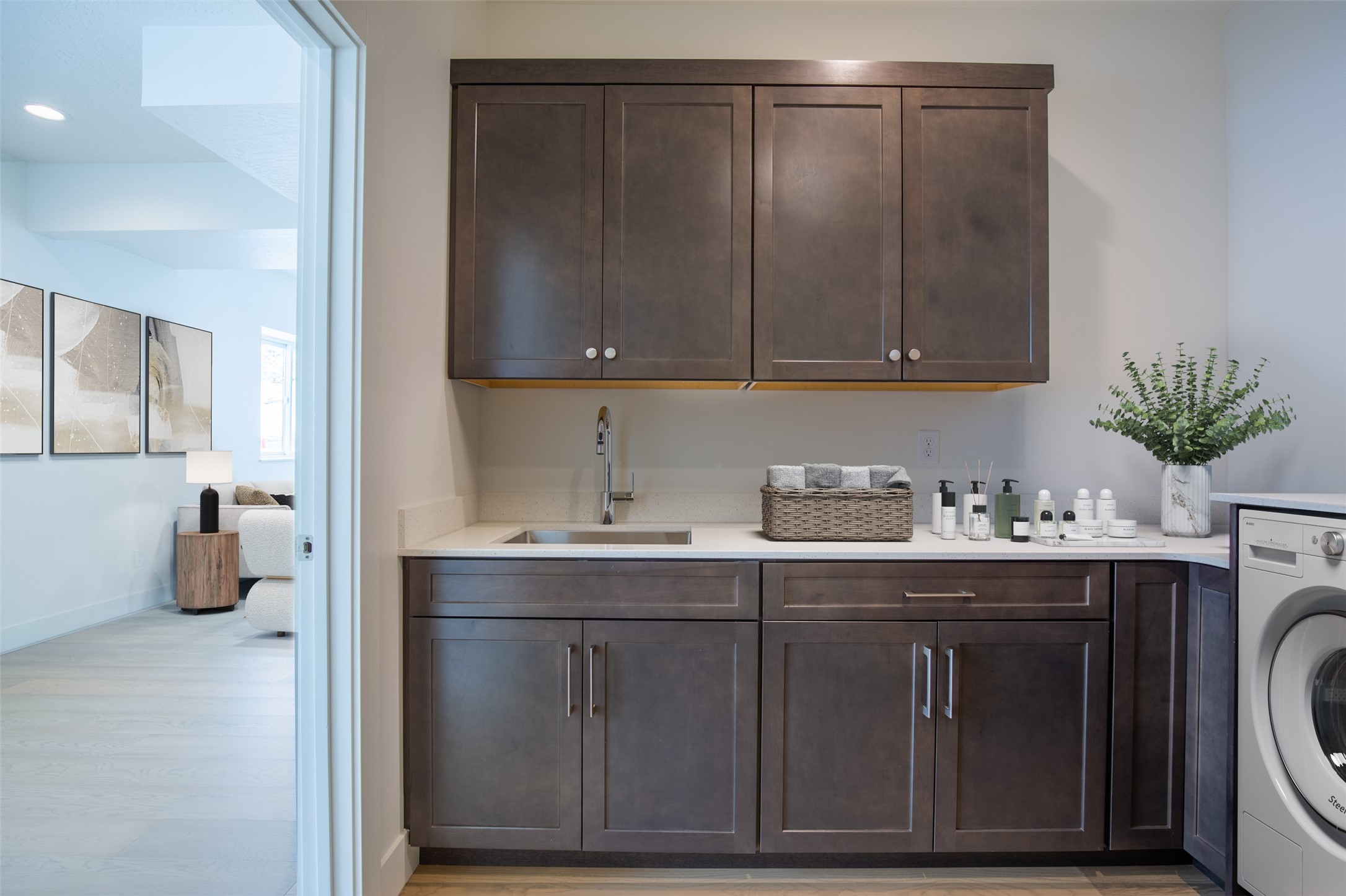 Missoula, Montana 59808, United States, 3 Bedrooms Bedrooms, ,3 BathroomsBathrooms,Residential,Pending,72835