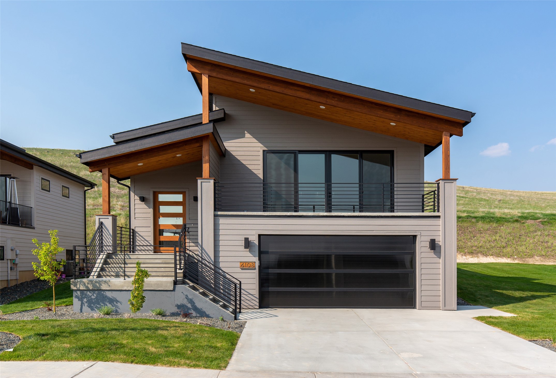 Missoula, Montana 59808, United States, 3 Bedrooms Bedrooms, ,3 BathroomsBathrooms,Residential,Pending,72835