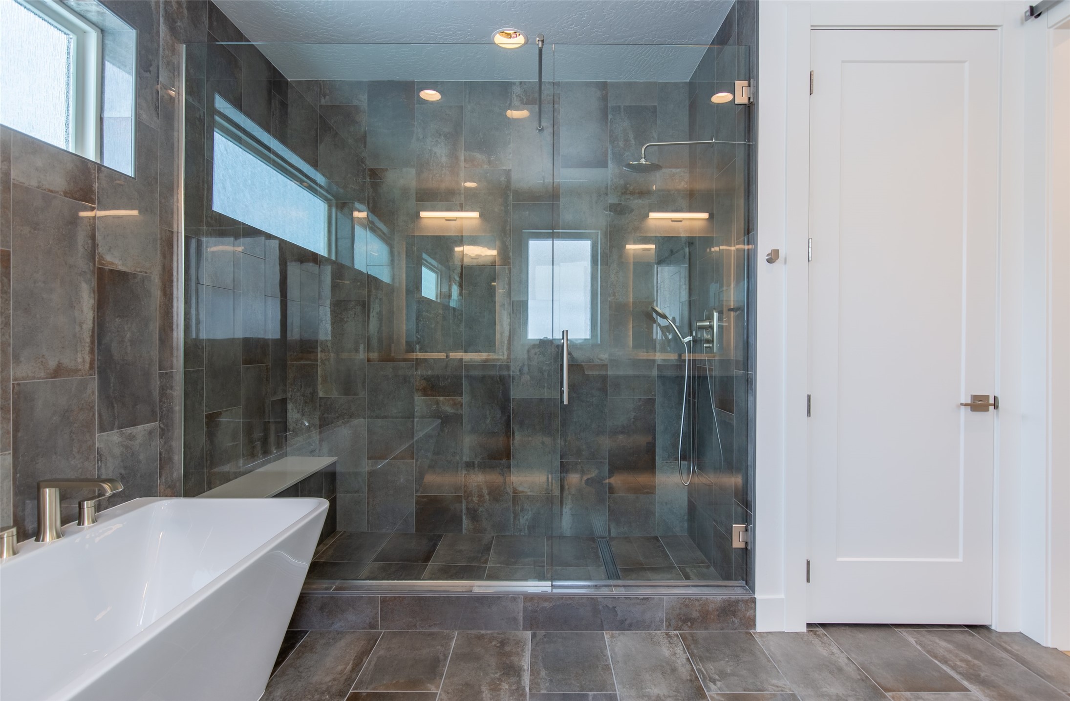 Missoula, Montana 59808, United States, 3 Bedrooms Bedrooms, ,3 BathroomsBathrooms,Residential,Pending,72835