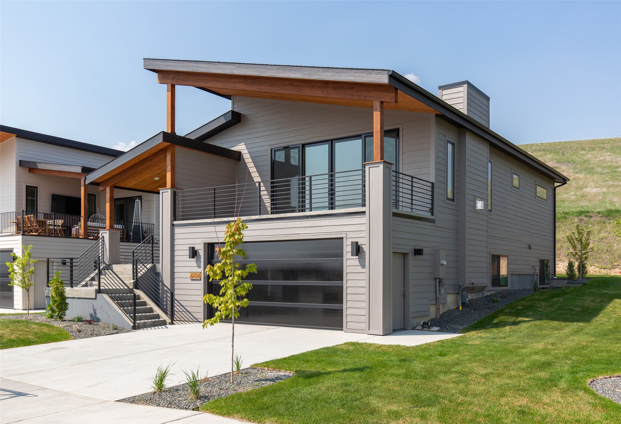 Missoula, Montana 59808, United States, 3 Bedrooms Bedrooms, ,3 BathroomsBathrooms,Residential,Pending,72835