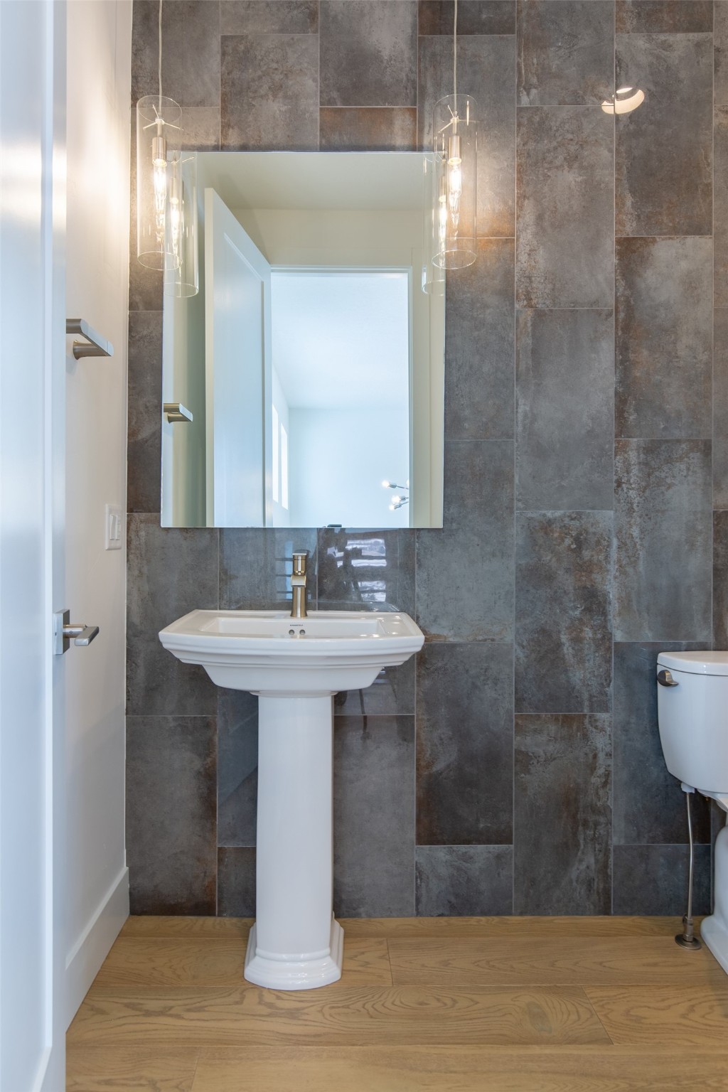 Missoula, Montana 59808, United States, 3 Bedrooms Bedrooms, ,3 BathroomsBathrooms,Residential,Pending,72835