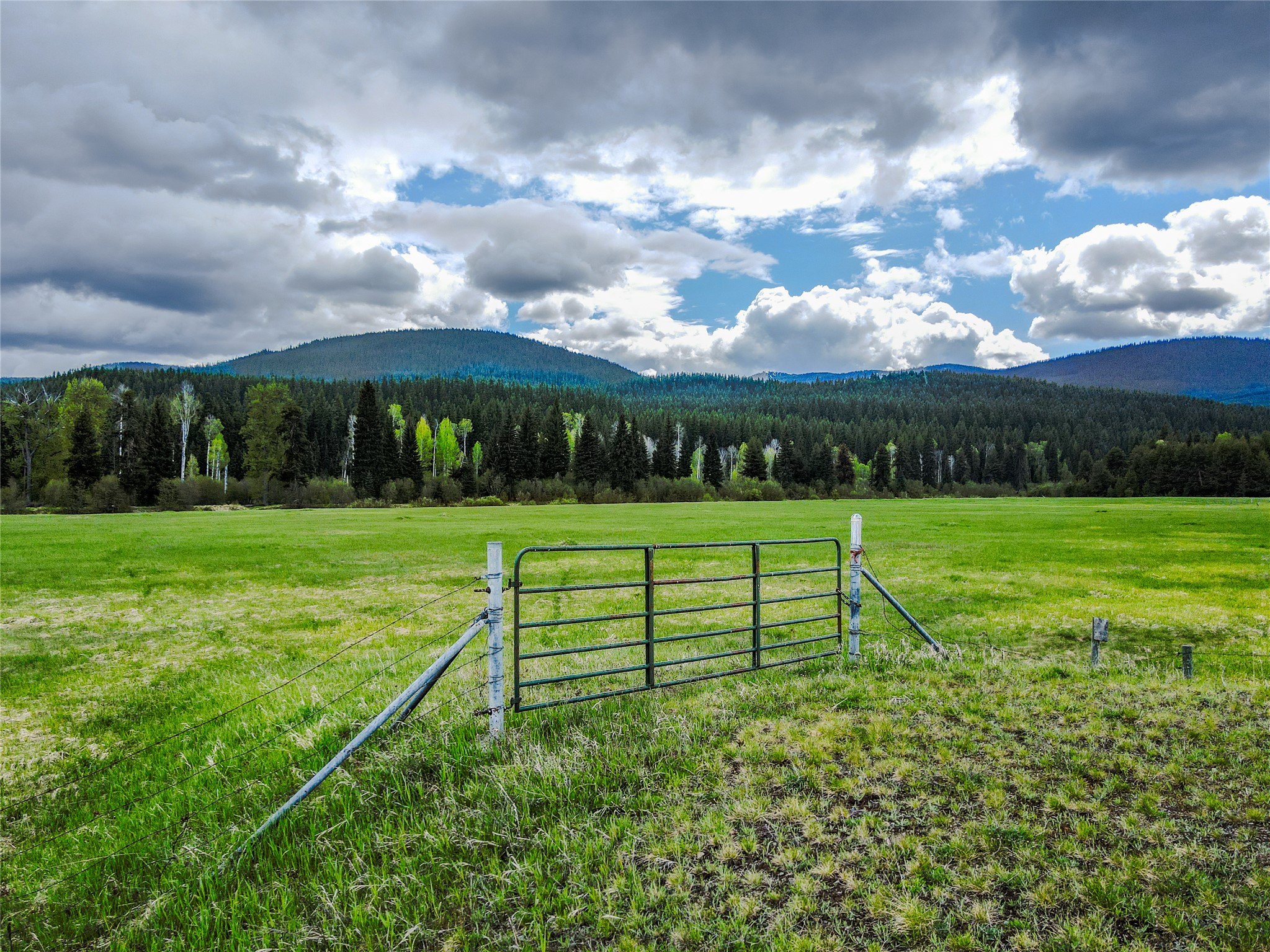 28044 Yaak River Road