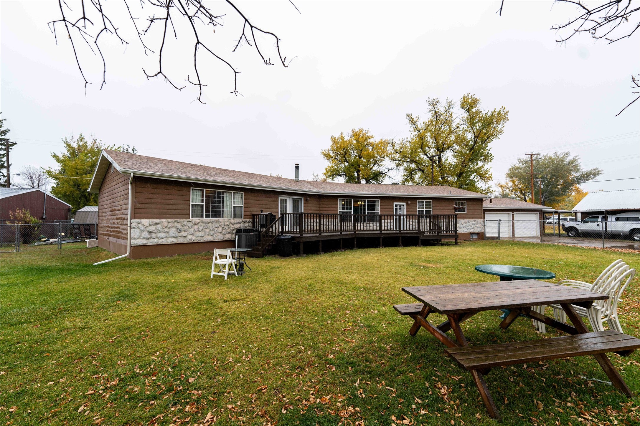 2610 Upper River Road