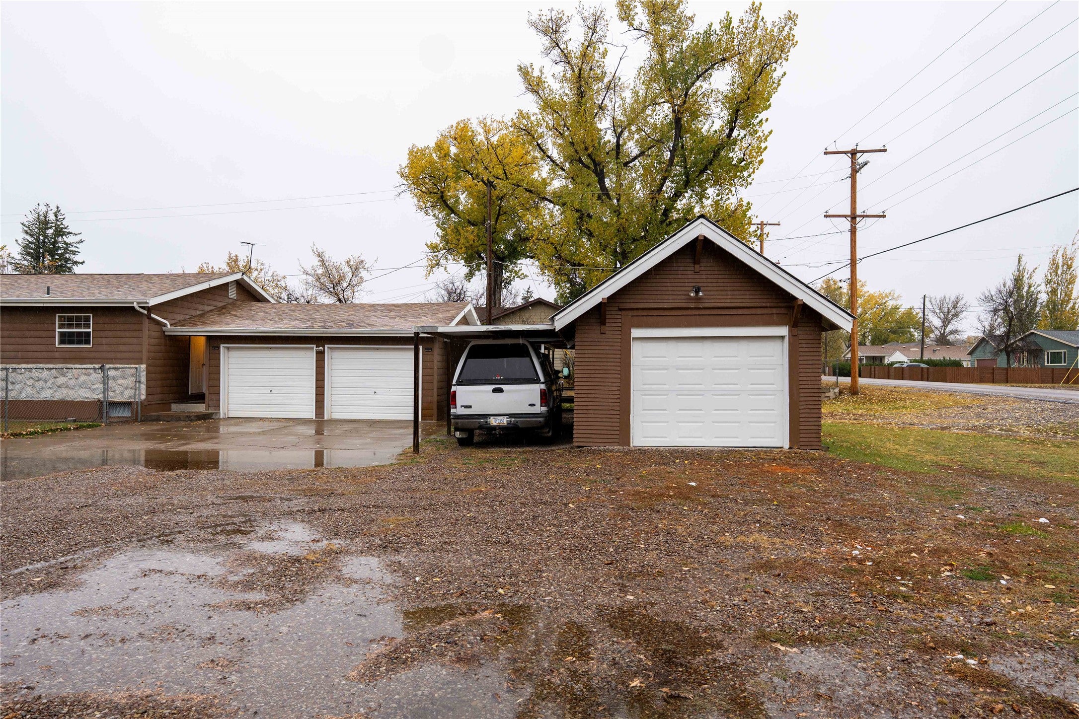 2610 Upper River Road