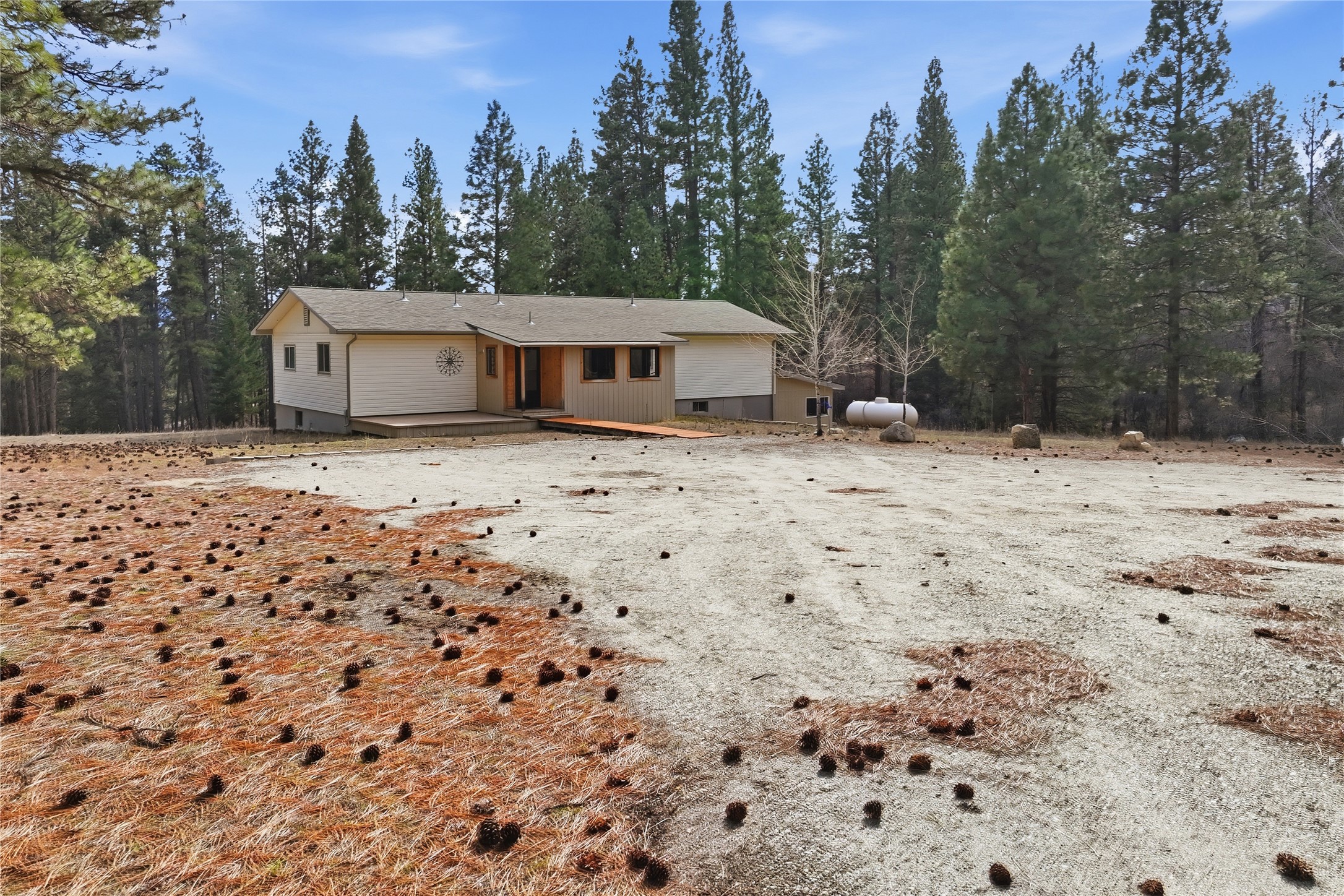 390 N Gold Creek Loop