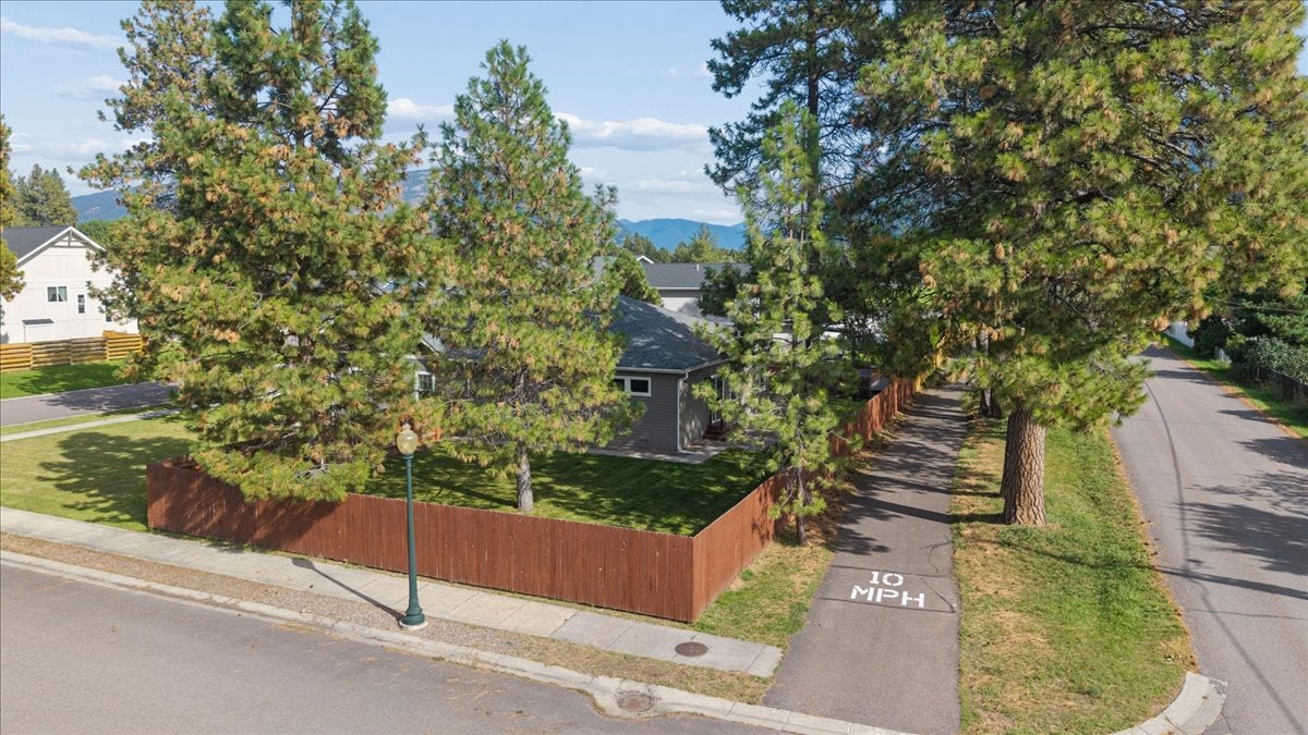 2 Talbott Pines Loop