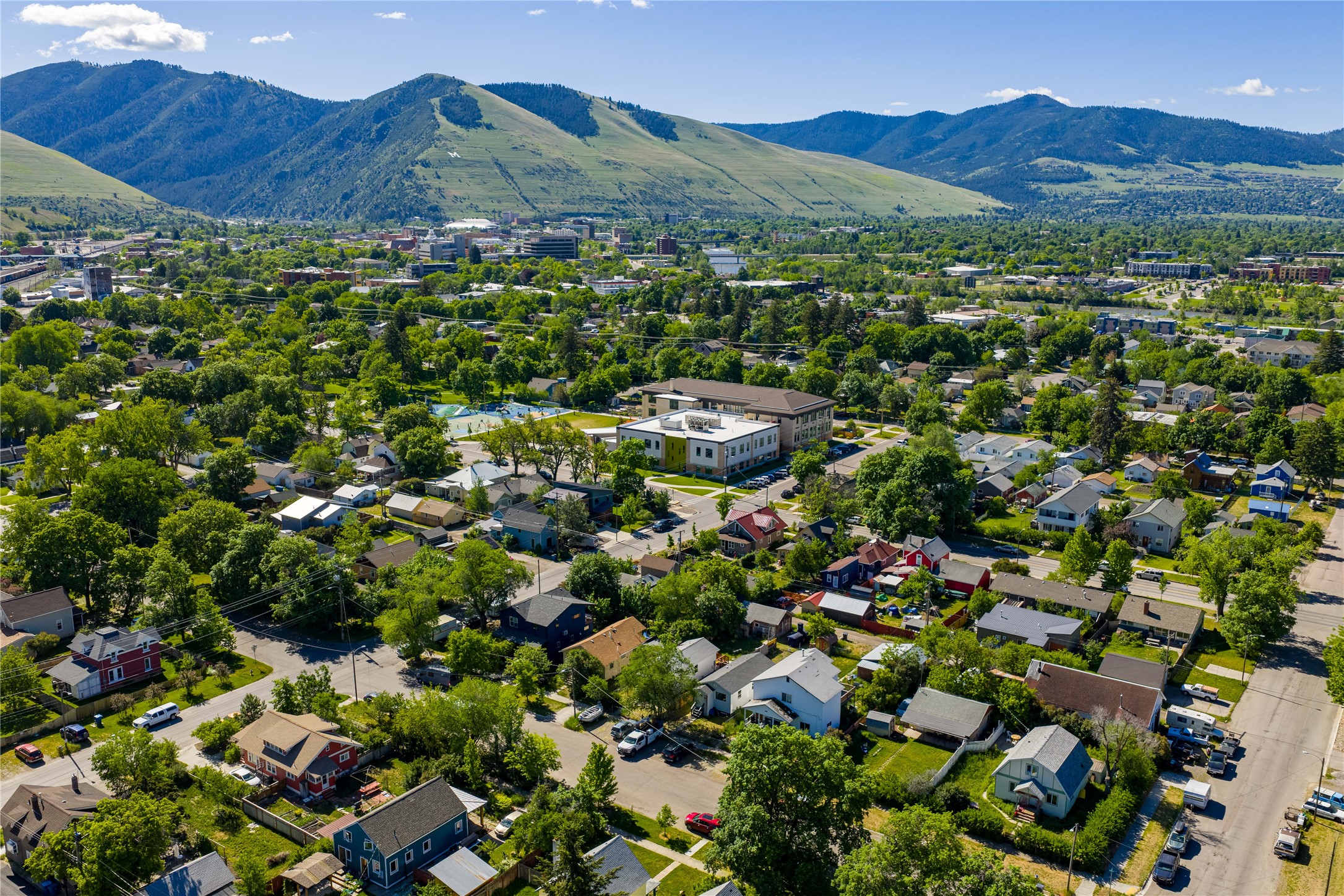 Missoula, Montana 59802, United States, 3 Bedrooms Bedrooms, ,2 BathroomsBathrooms,Residential,Pending,144595