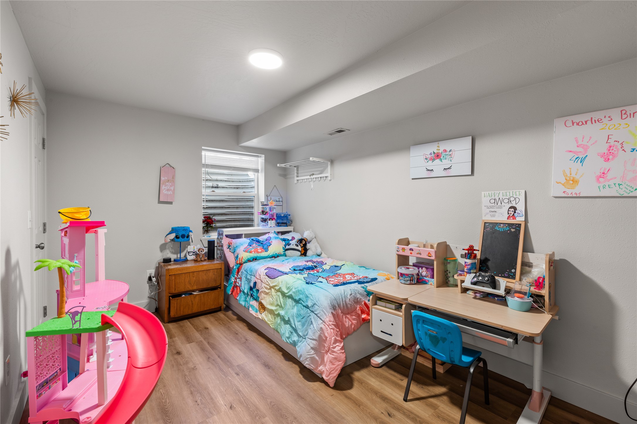 Missoula, Montana 59802, United States, 3 Bedrooms Bedrooms, ,2 BathroomsBathrooms,Residential,Pending,144595