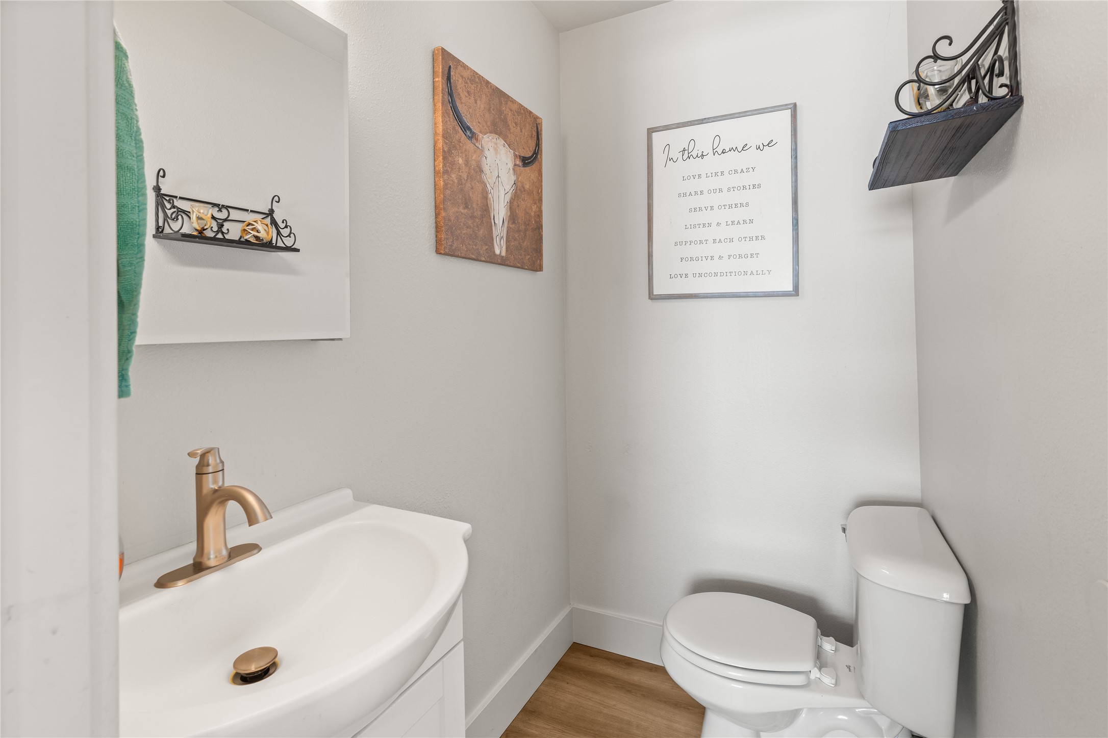 Missoula, Montana 59802, United States, 3 Bedrooms Bedrooms, ,2 BathroomsBathrooms,Residential,Pending,144595