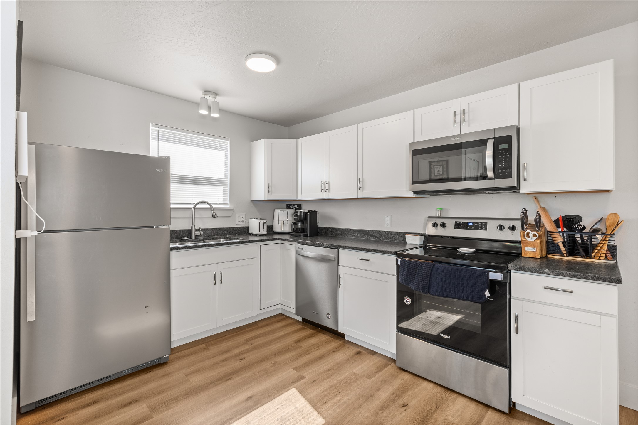 Missoula, Montana 59802, United States, 3 Bedrooms Bedrooms, ,2 BathroomsBathrooms,Residential,Pending,144595