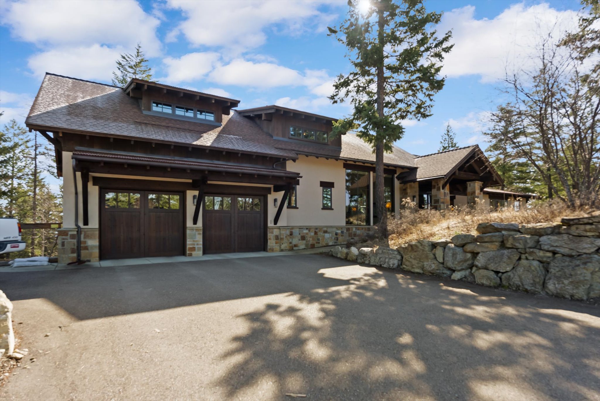 411 Sunset View Court