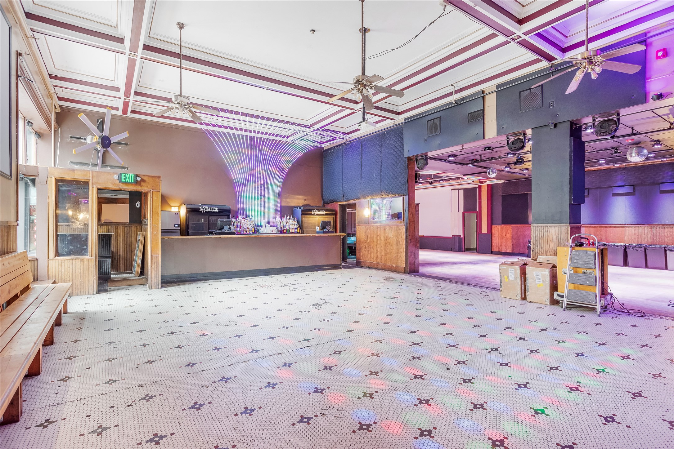 135 W Broadway Street