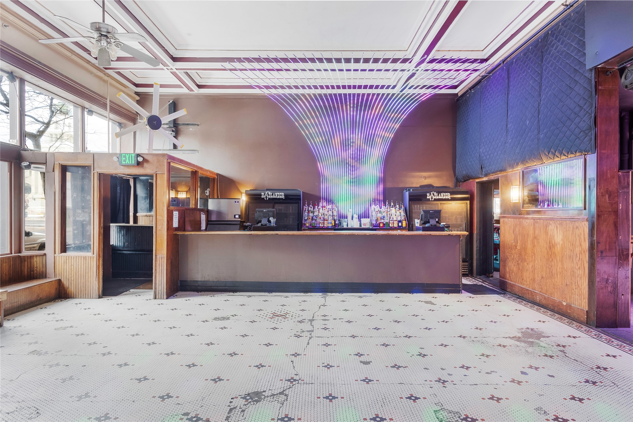 135 W Broadway Street