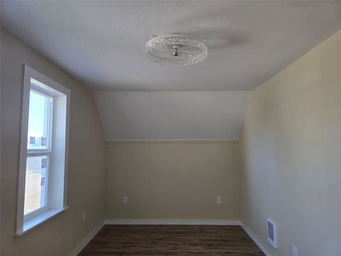 Tiny photo for 404 Dakota Avenue, Libby, MT 59923 (MLS # 30070833)