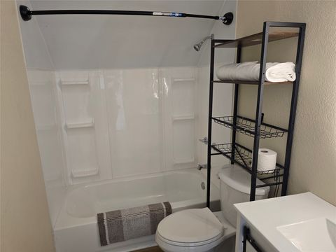 Tiny photo for 404 Dakota Avenue, Libby, MT 59923 (MLS # 30070833)